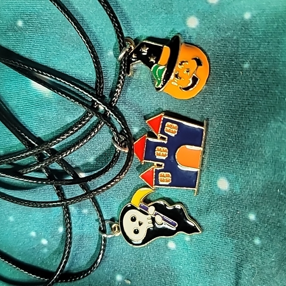 Cute Halloween Necklace Lot #7 - Picture 2 of 2